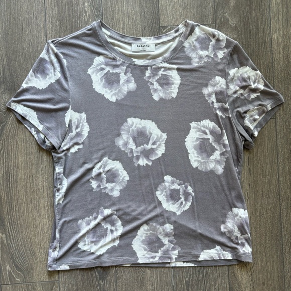 Babaton Grey Floral T-Shirt - Picture 1 of 4